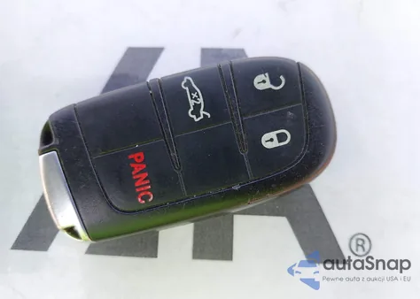 2018 Chrysler 300 Touring из США, поврежденный, VIN 2C3CCAAG2JH338295